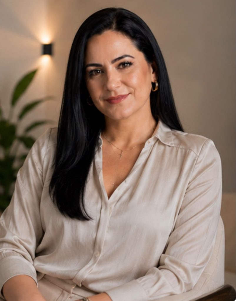 Dra. Adriane Vitales I Hipnoterapia Clínica e Homeopatia em Betim MG